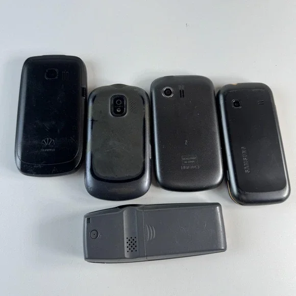 Mixed Brands Cell Phone Lot Bar QWERTY Parts Repair Untested AT&T Verizon - Picture 10 of 10
